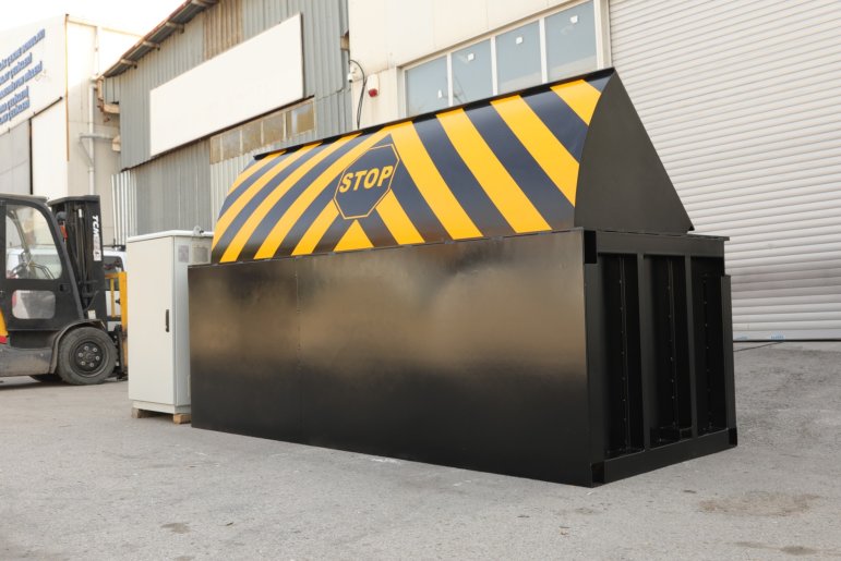 Hydraulic Road Blocker,hydraulic rising road blocker,crash tested road blocker,high security road blocker,surface mount road blocker,shallow mount road blocker,Spike Road Blocker,wedge barrier